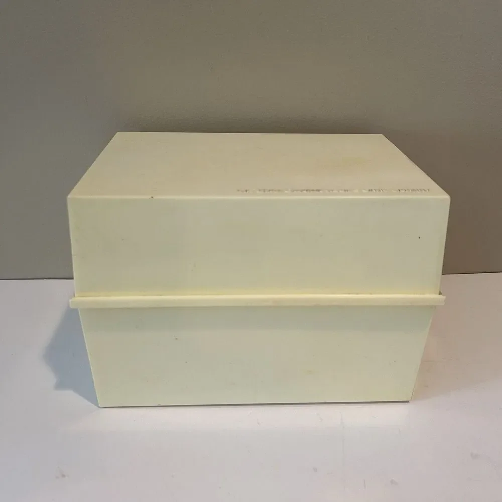 Vintage 1971 Betty Crocker‎ Recipe Card Library Box and Recipes